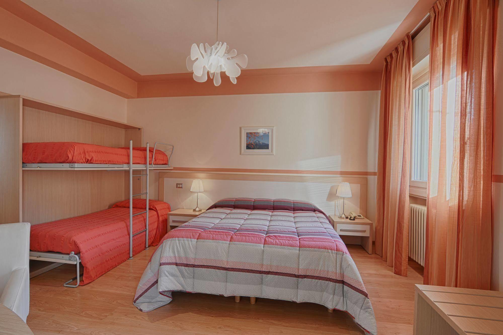 Hotel Europa - Sorico Eksteriør billede