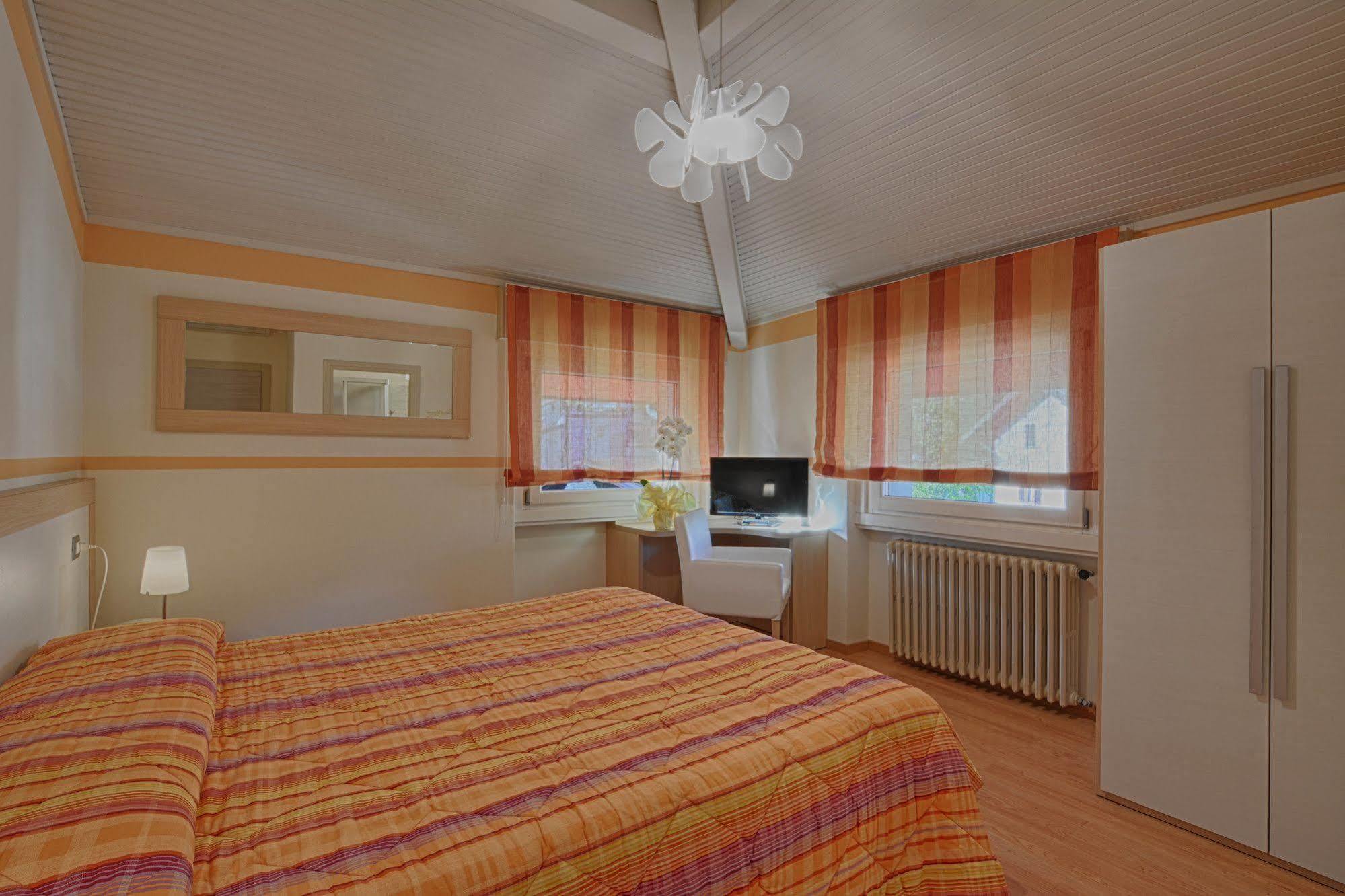 Hotel Europa - Sorico Eksteriør billede