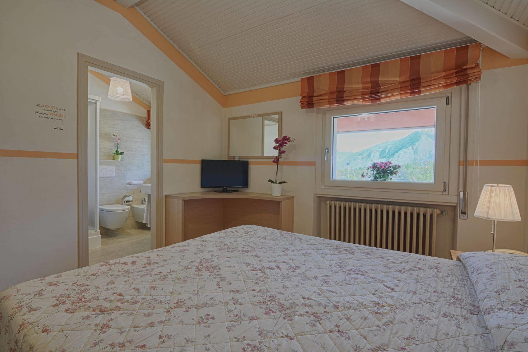 Hotel Europa - Sorico Eksteriør billede